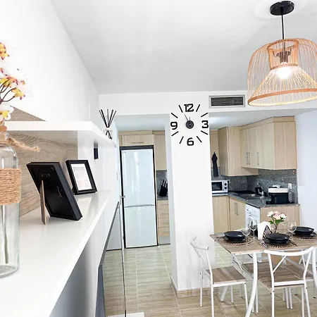 Apartment Black Style